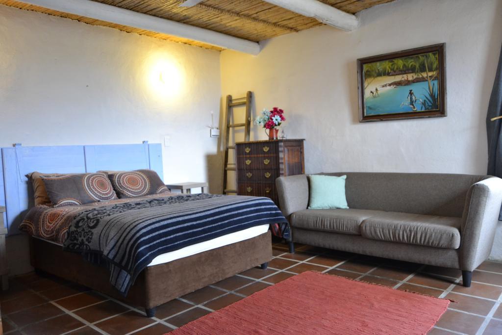 Aloe Guest House Принс-Альберт Экстерьер фото